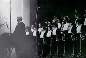 Choir "Stevan Mokranjac" from Negotin with Miroslav Čangalović as a solist performing the IV Garland 